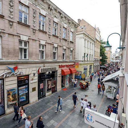Апартаменти East-West Сараєво Екстер'єр фото